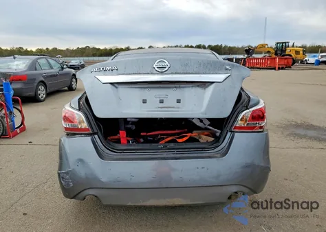 2015 Nissan Altima 2.5 из США, поврежденный, VIN 1N4AL3AP6FC298978